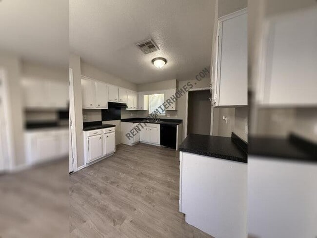 Foto del edificio - 4929 Brookdale Dr