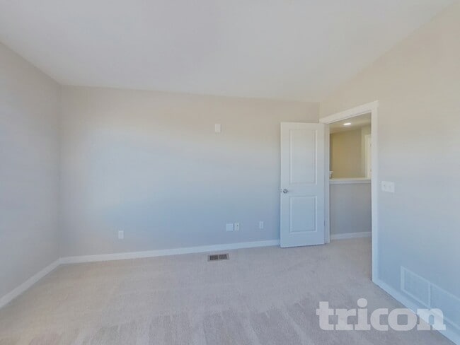 Building Photo - 6221 Vickie Ln