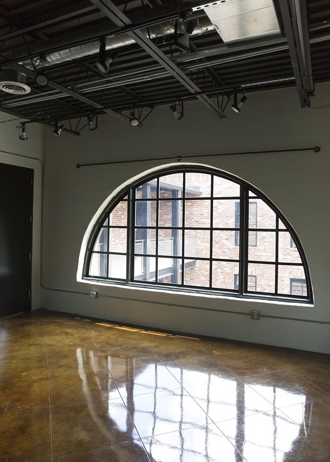 Living Room - Lofts on 15th