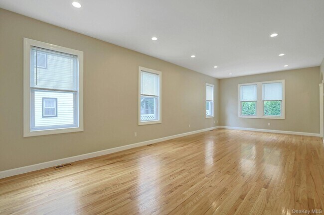 Foto del edificio - 150 Parkview Ave