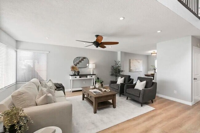 Building Photo - 1425 New Chatel Dr