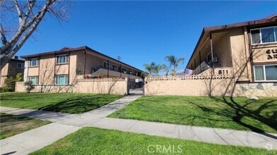 Building Photo - 811 Orchid Ct