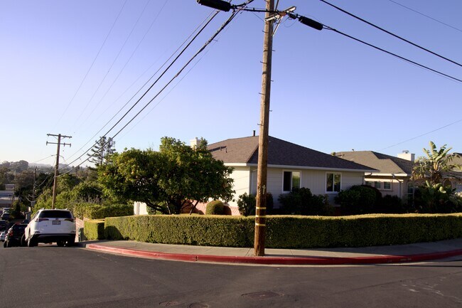 Foto del edificio - 209 Malcolm Ave