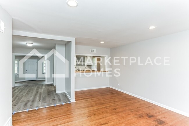 Building Photo - 4531 Cinderella Dr