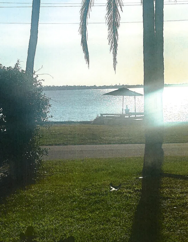 Vista del río - Riverview Apartments