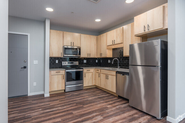 Woodpecker Kitchen - Songhill41- Rent Specials