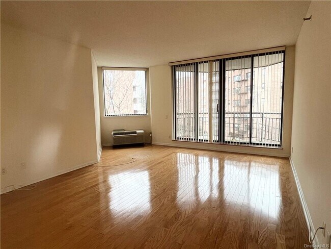 Building Photo - 50 E Hartsdale Ave