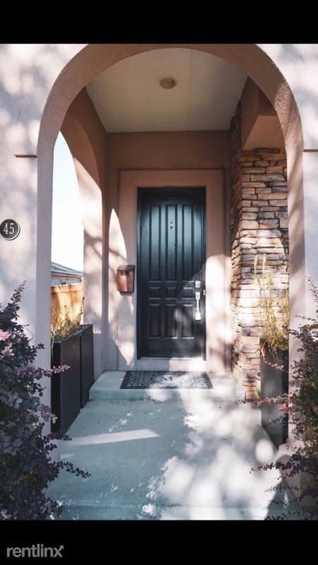 Building Photo - 3 br, 4 bath Townhome - 45 S Harrison St