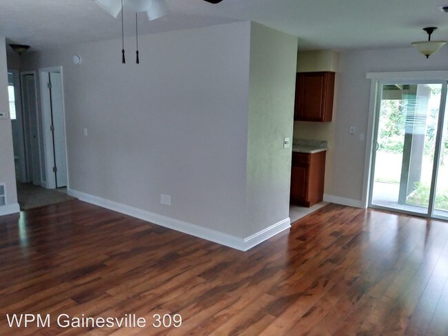 Building Photo - 4 br, 2 bath House - 8203 SW 12th Pl