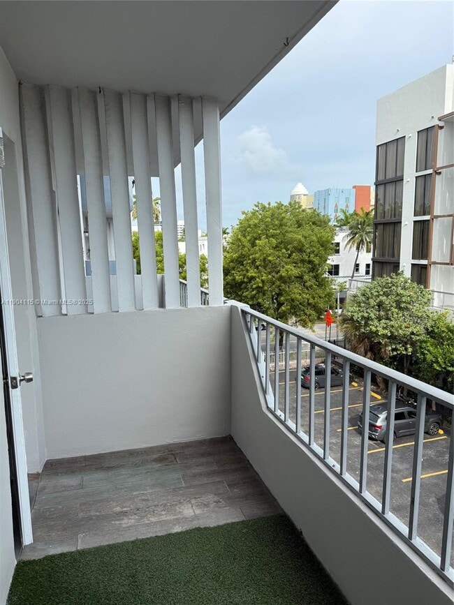 Foto del edificio - 528 Meridian Ave