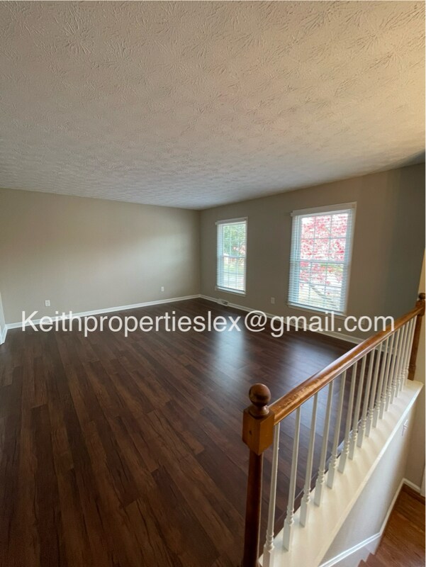 Foto del edificio - 2008 Huckleberry Cir