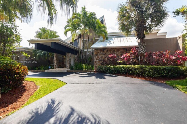 Foto del edificio - 9420 SW 136th St