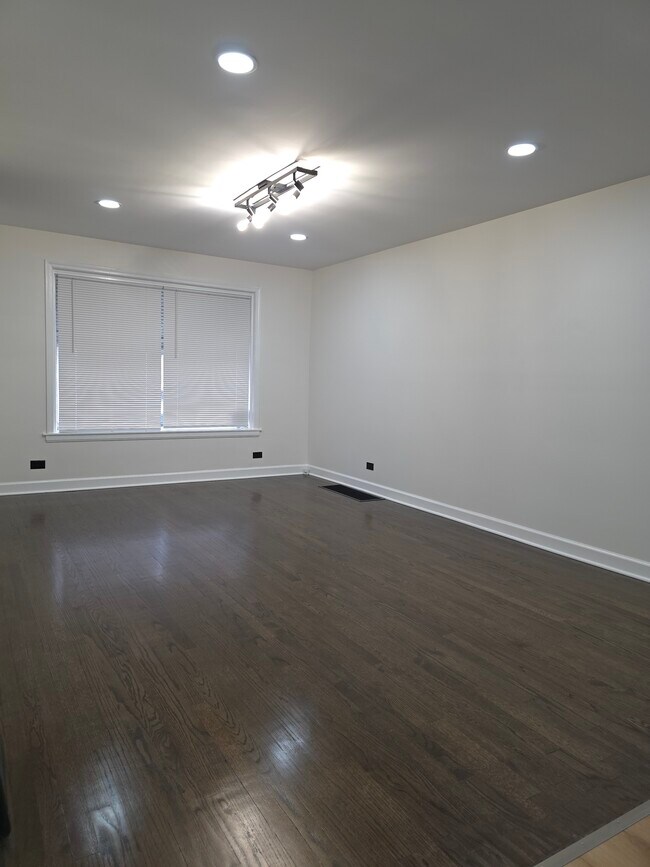 Sala de estar - 5251 S Hamlin Ave