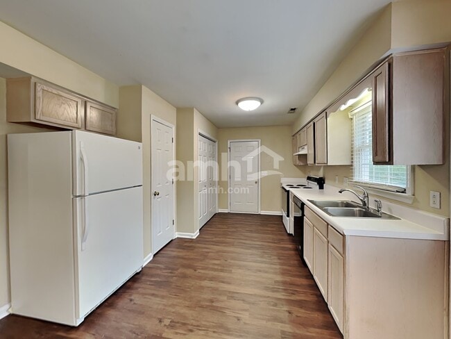 Building Photo - 3700 Whitley Ct