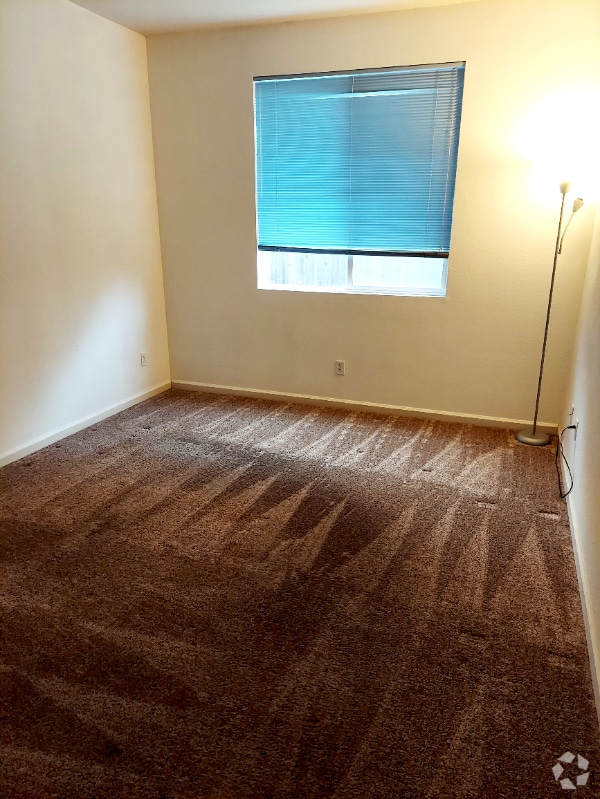 Building Photo - 1625 Dreamy Way