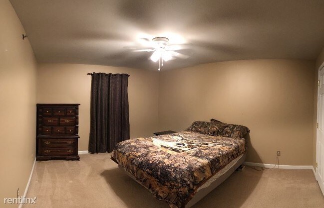 Building Photo - 2 br, 2 bath Condo - 6201 spring creek ln