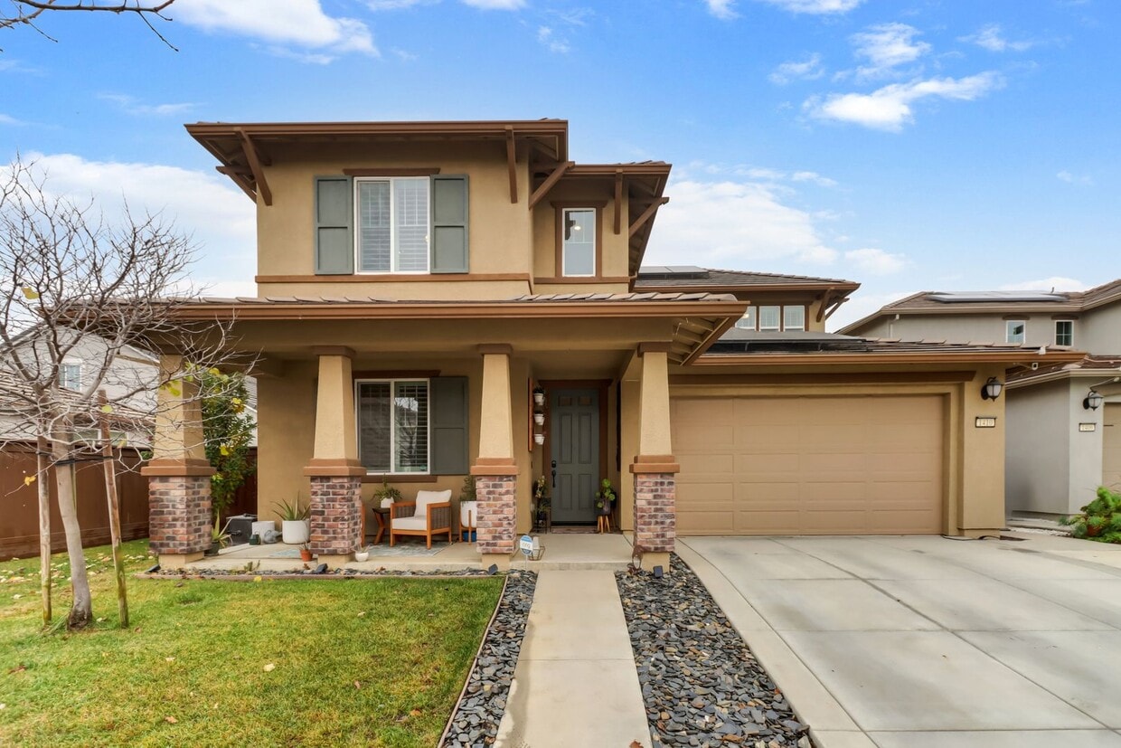 Foto principal - Beautiful 4-Bedroom, 3-Bath Home on a Quiet Cul-de-Sac in Woodland