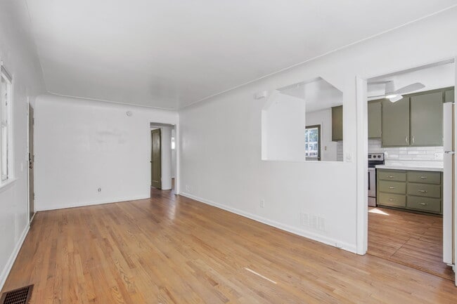 Building Photo - 2280 Lima St