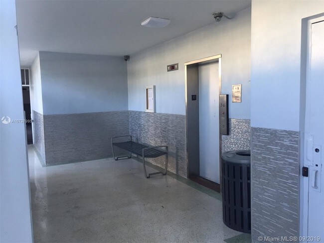 Foto del edificio - 1545 Euclid Ave