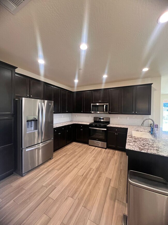 Foto del edificio - 3224 DOREST ST  3 BEDROOM 2 BATHROOM HOME ...