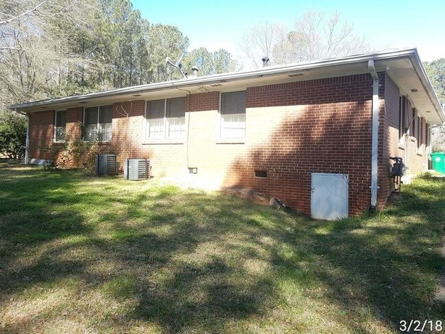 Building Photo - 3561 Swallow Ln