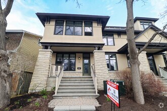Building Photo - 172 Crichton St