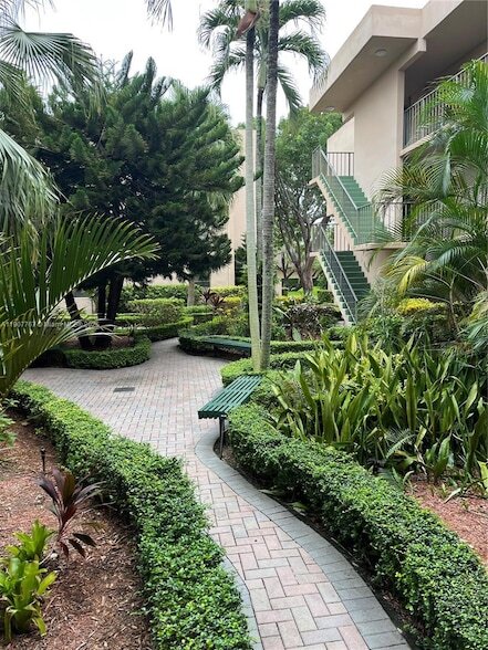 Photo - 10525 SW 112th Ave Apartment