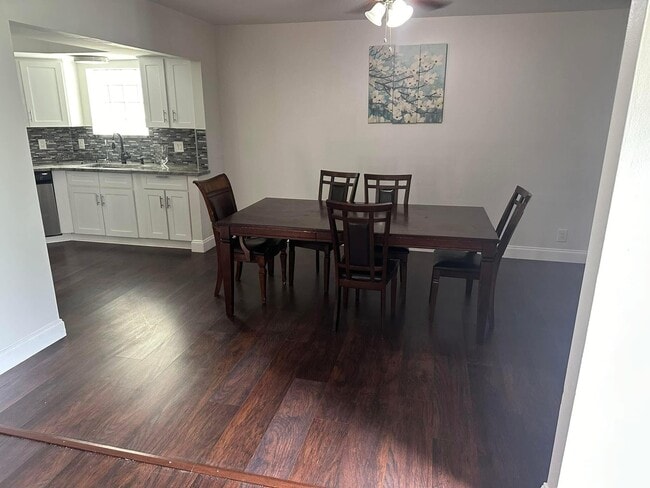 Building Photo - 103 Weybridge Cir