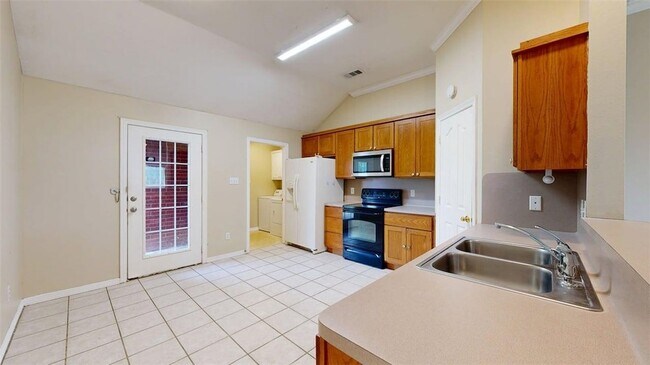 Foto del edificio - 2411 Trace Meadows