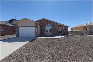 Building Photo - 14408 Escalera Dr