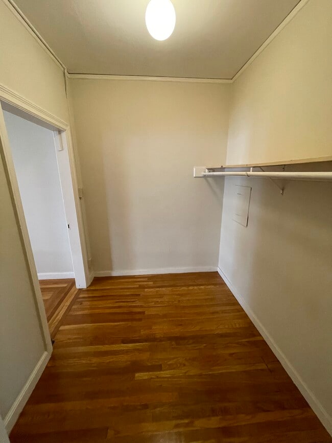 Building Photo - 251 Parnassus Ave