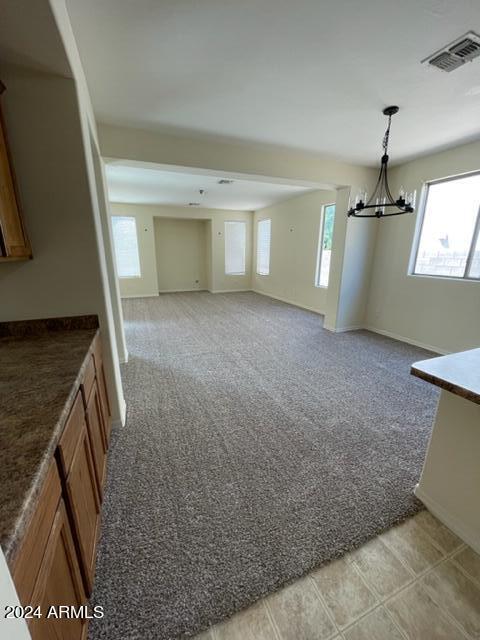 Building Photo - 489 E White Wing Dr