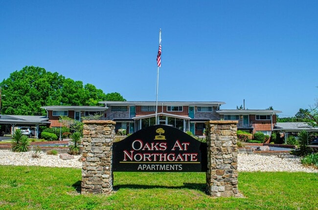 Building Photo - The Oaks at Northgate