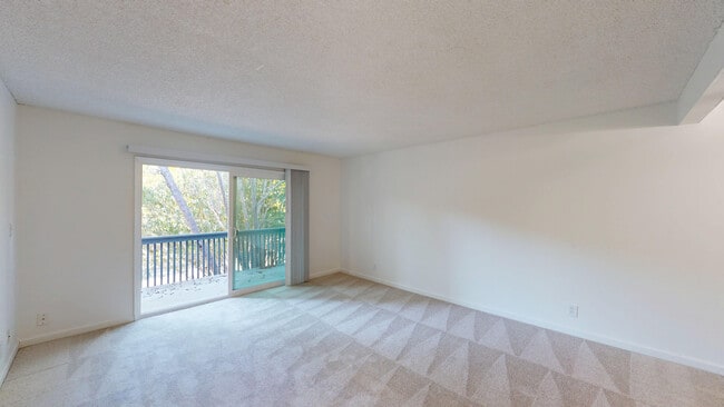 Building Photo - 998 Ignacio Blvd