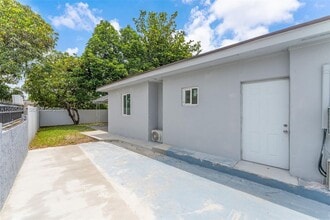 Building Photo - 17915 NW 43rd Ct