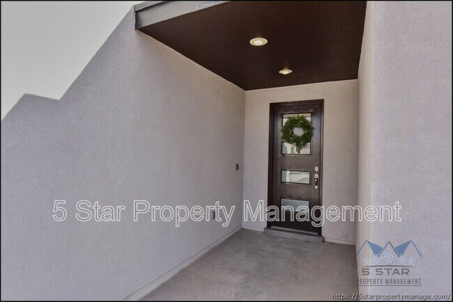 Foto del edificio - 3088 Red Velvet Pl