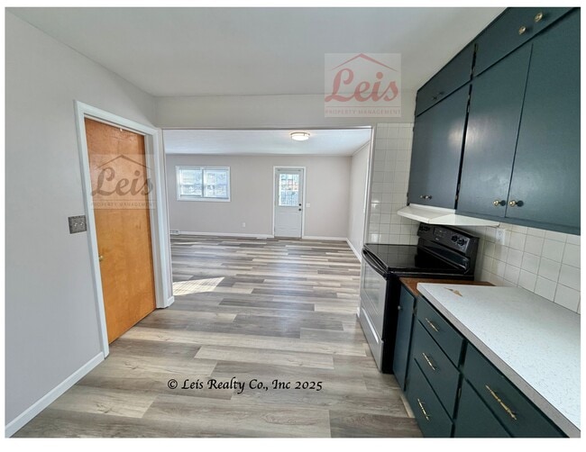 Building Photo - 205 N Mill St