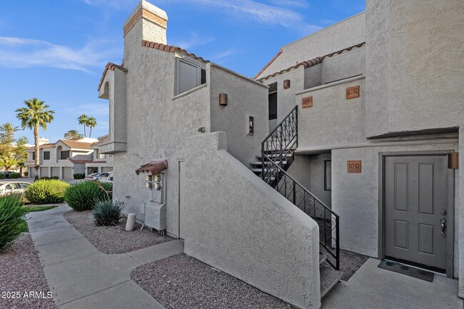 Building Photo - 10055 E Mountainview Lake Dr