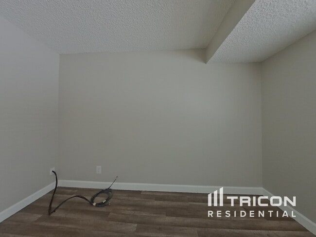 Building Photo - 4514 Fenton Rd