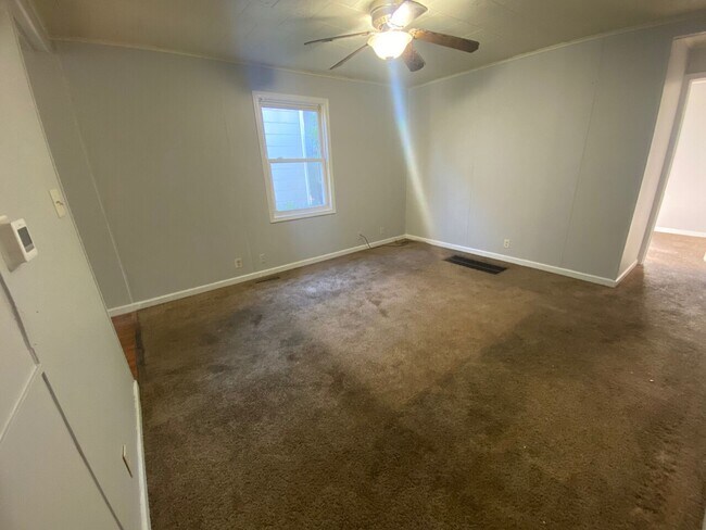 Building Photo - 1021 Princeton