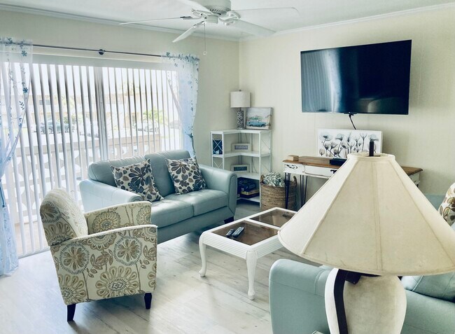 Building Photo - 770 Diplomat Blvd