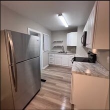 Building Photo - 1111 Anne Ave