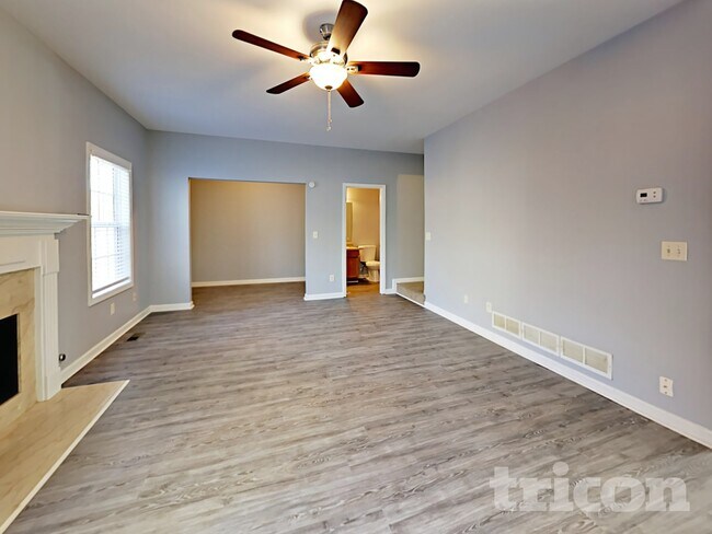 Foto del edificio - 117 Weatherford Way