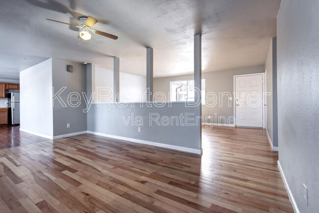 Building Photo - 3841 E 117th Ave