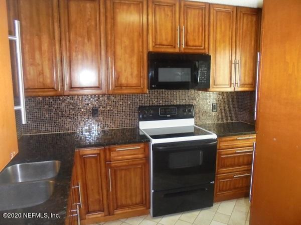 Foto del edificio - 8300 Plaza Gate Ln
