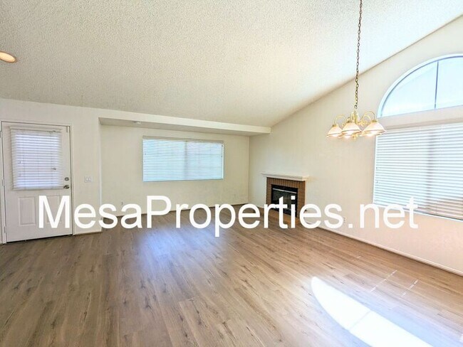 Building Photo - 12198 Cobblestone Dr