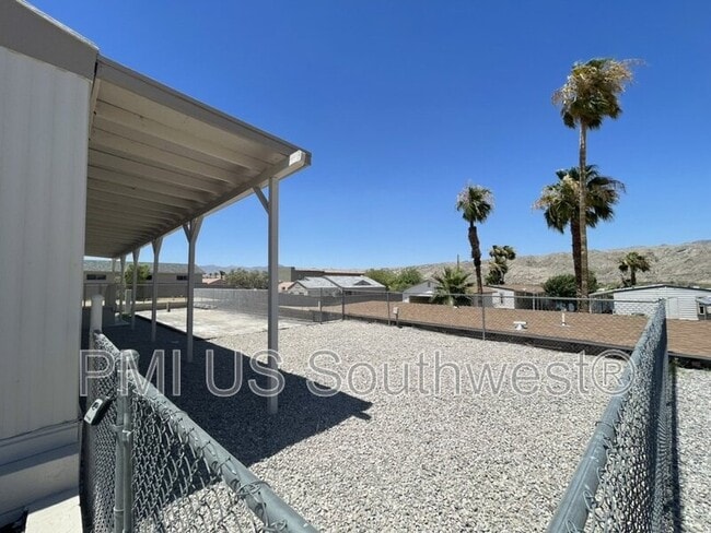 Foto del edificio - 437 Riverfront Dr