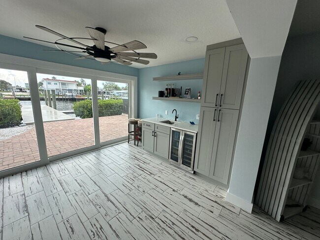 Building Photo - 17727 Long Point Dr