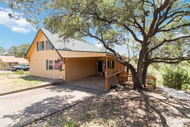 Foto del edificio - 2676 Woodcrest Dr
