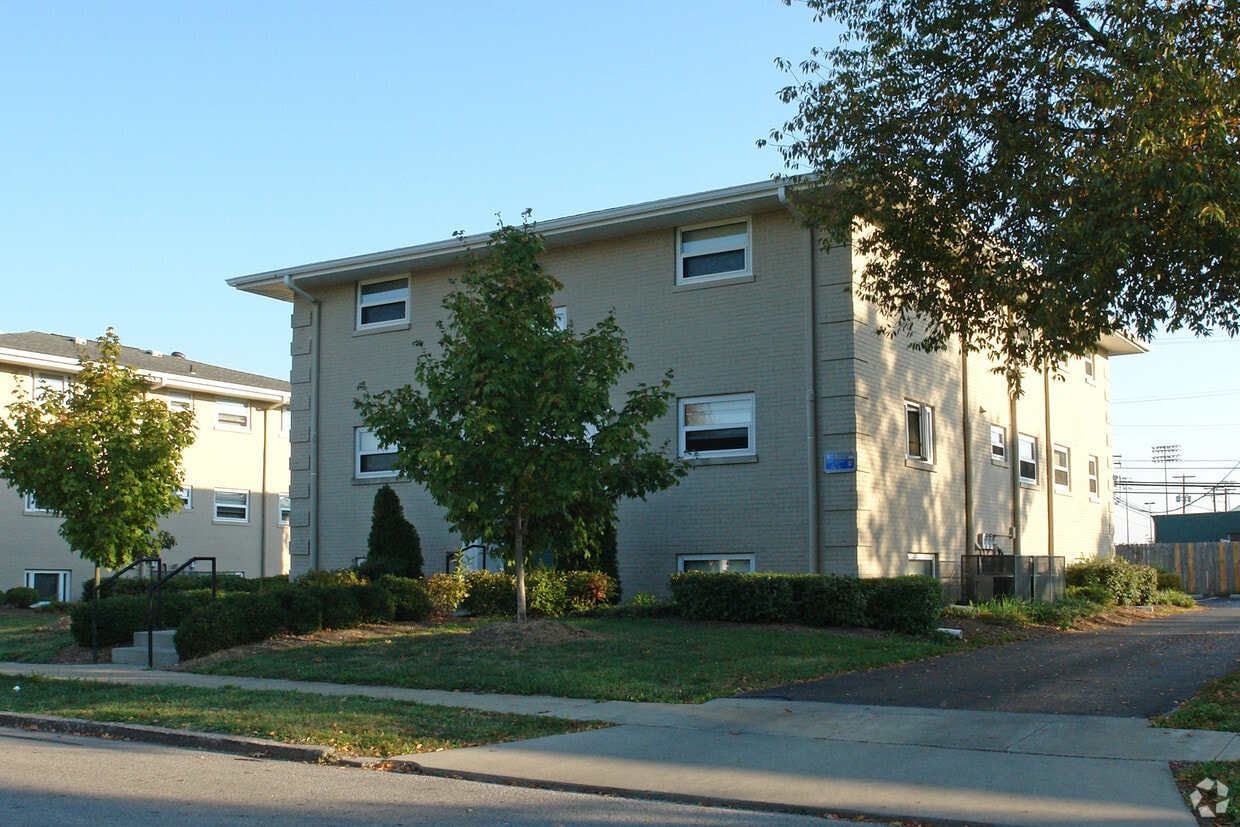 The Canterbury Apartments in Lexington, KY